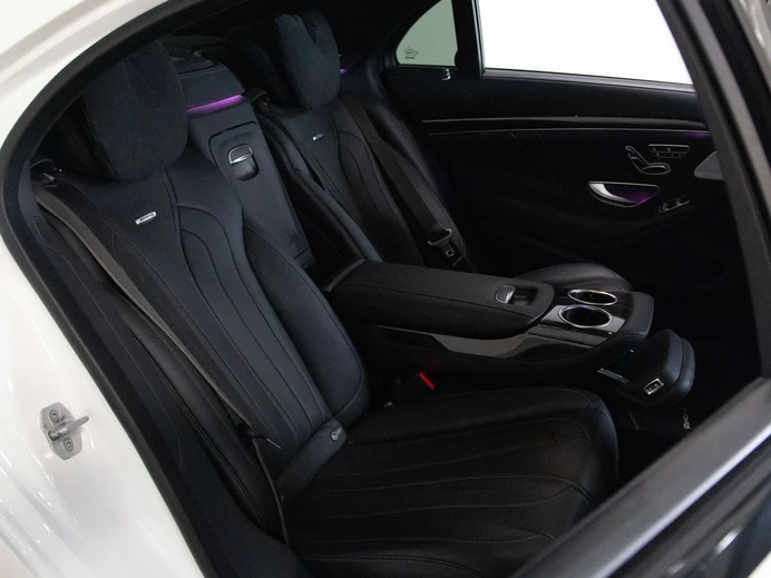 2017 Mercedes-AMG S 63, 17/30