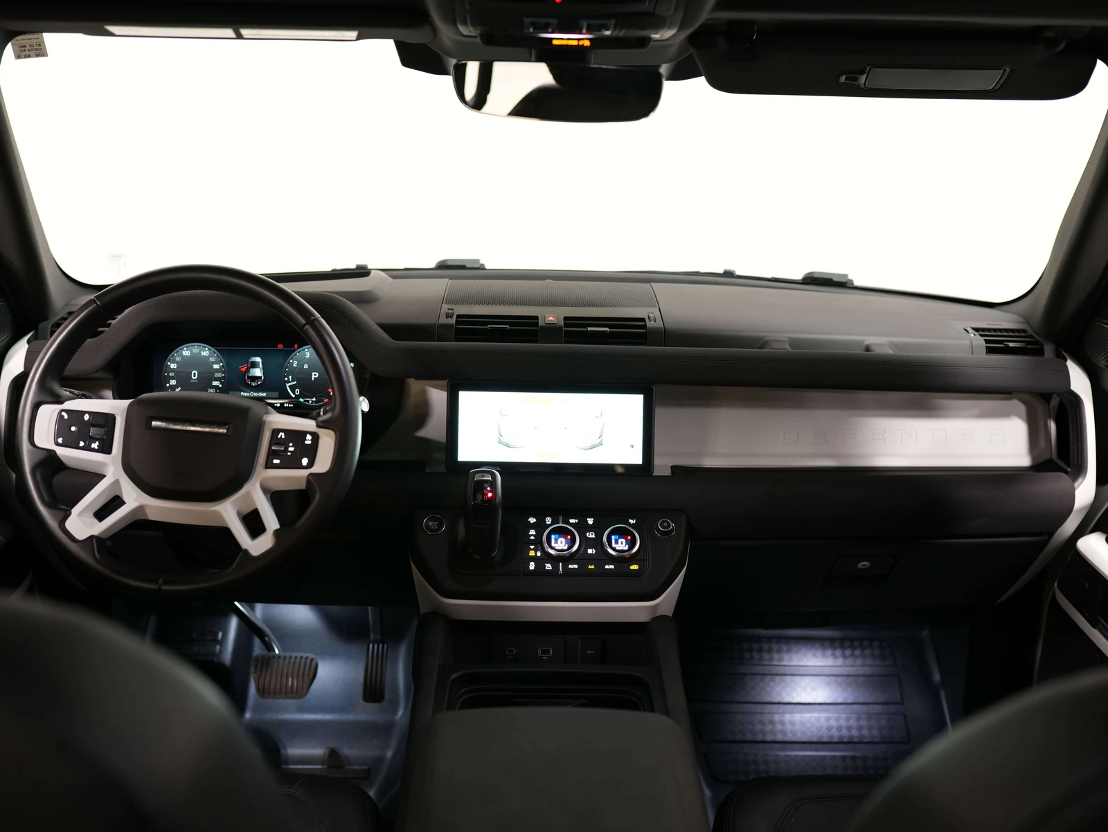 2023 Land Rover Defender 110 S (L663), 18/30