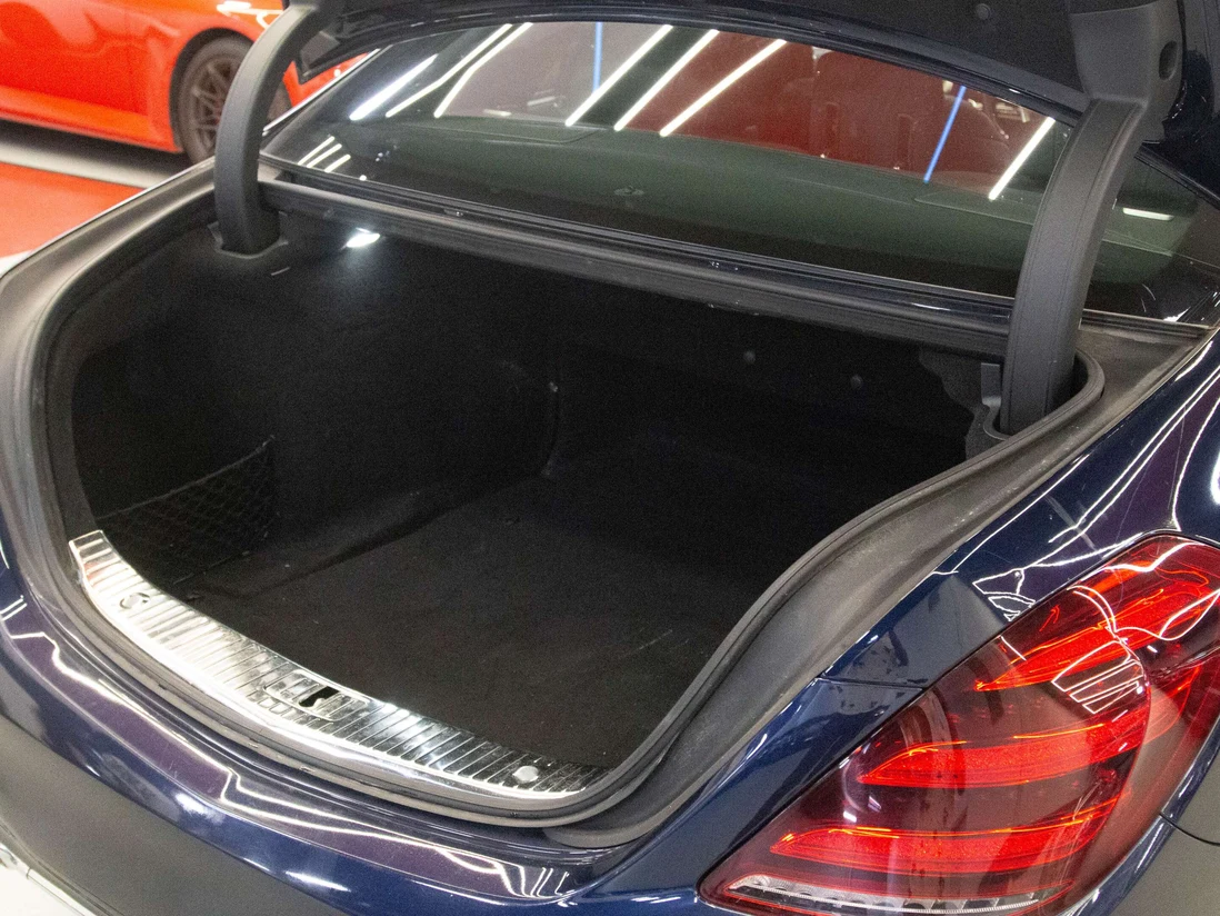 2020 Mercedes-Benz S 560, 10/30