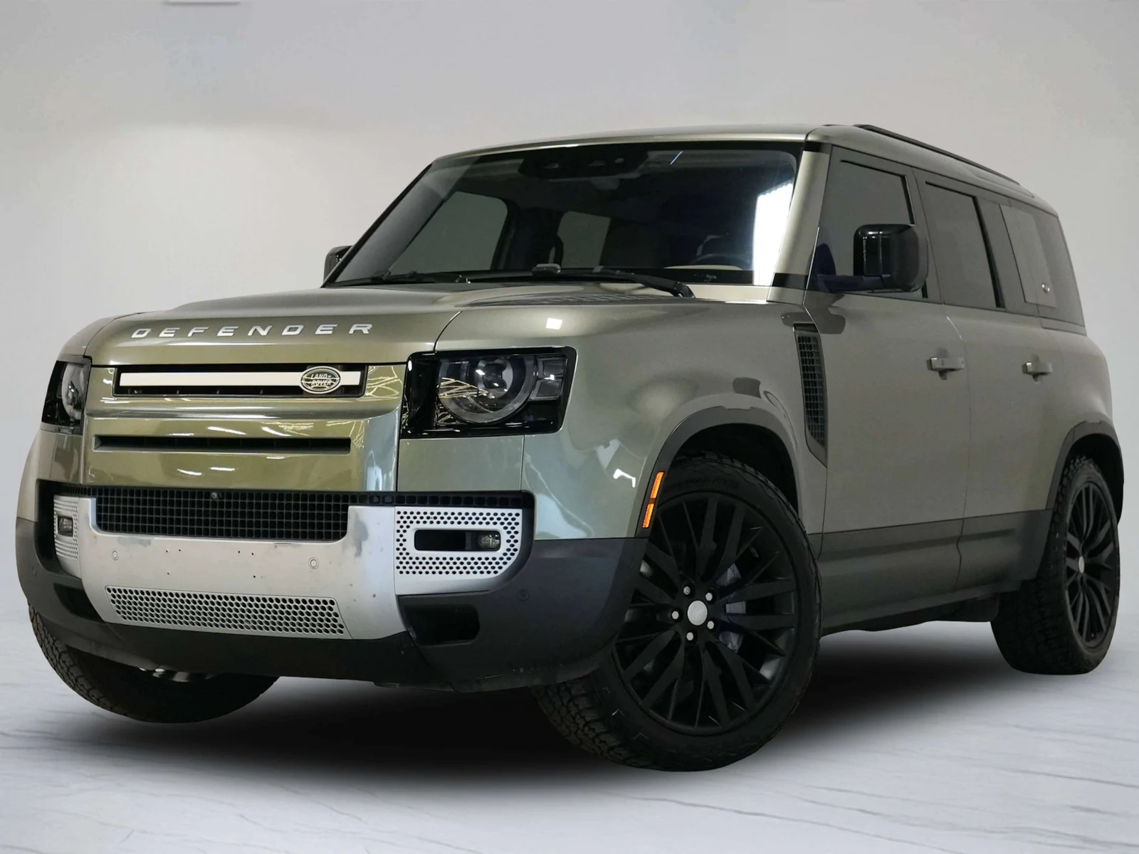 2020 Land Rover Defender 110 SE (L663), 3/28