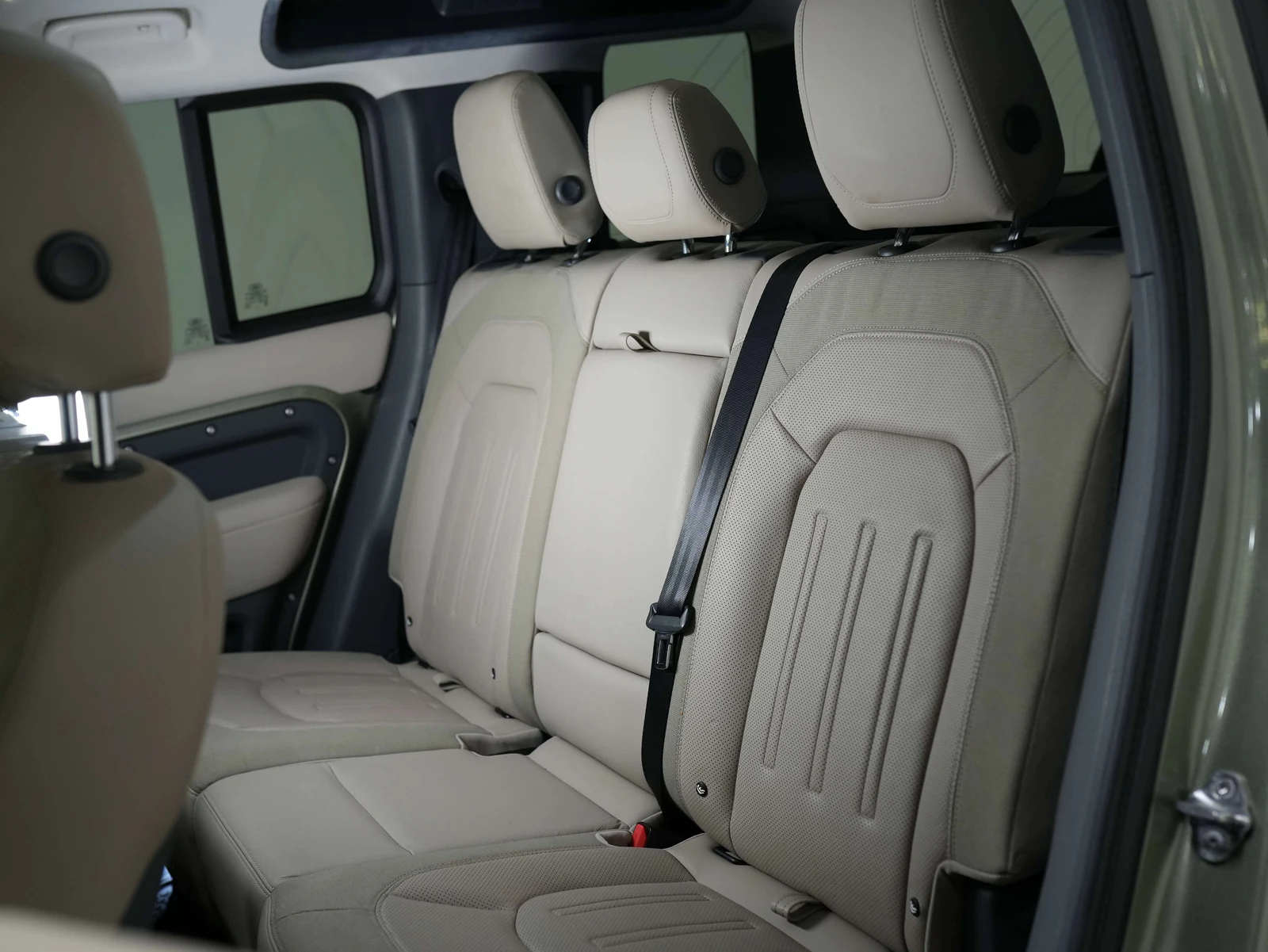 2020 Land Rover Defender 110 SE (L663), 16/28