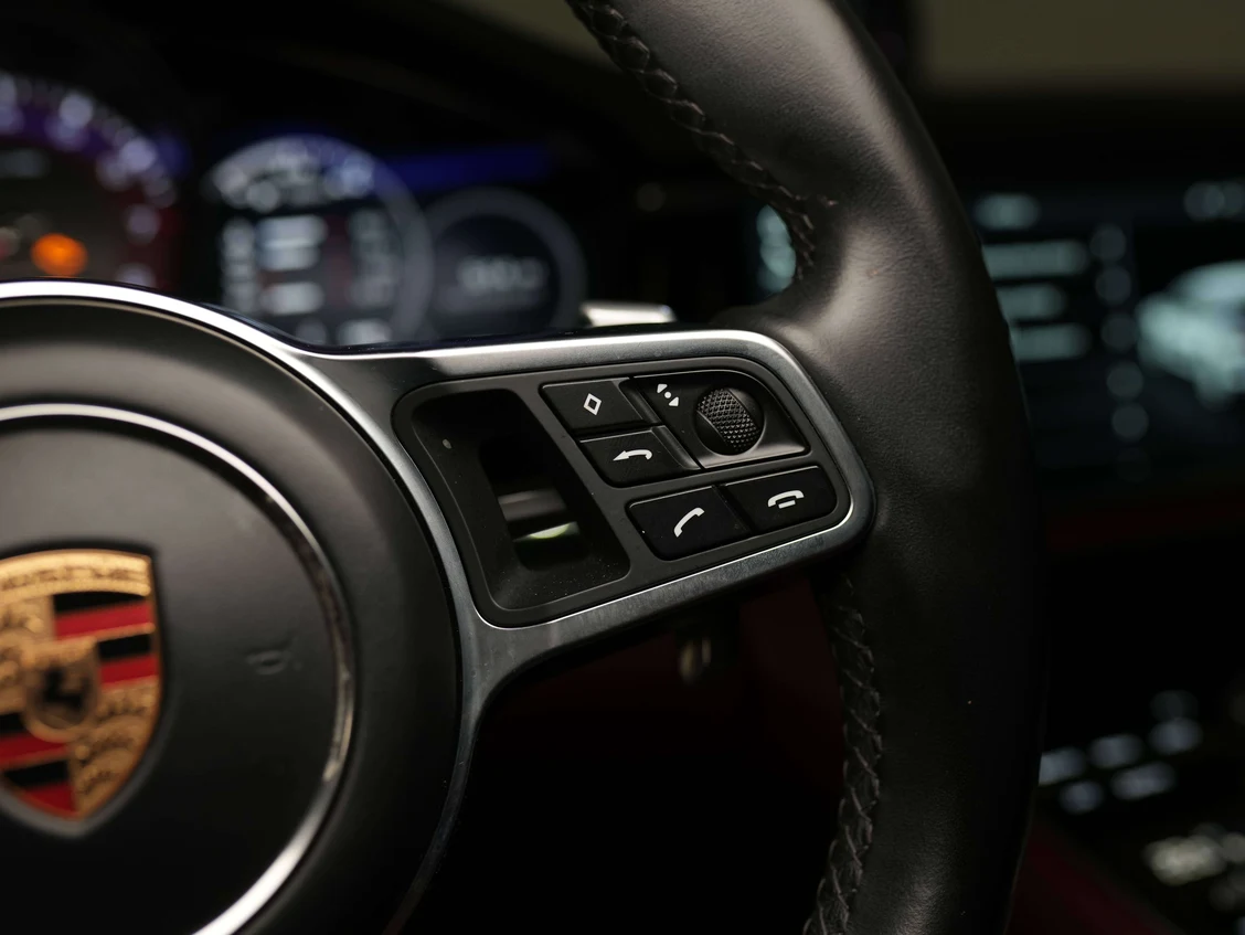 2019 Porsche Panamera 4 (971), 12/29