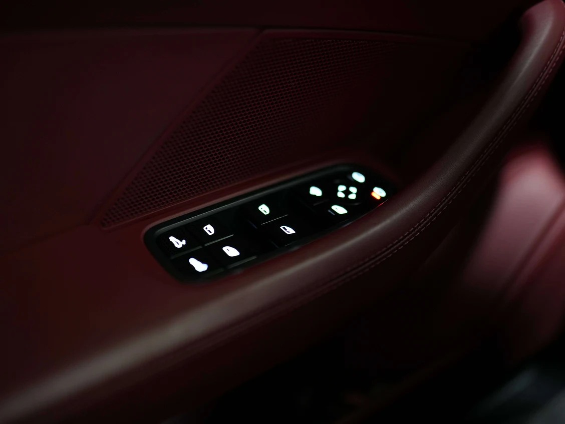 2019 Porsche Panamera 4 (971), 22/29