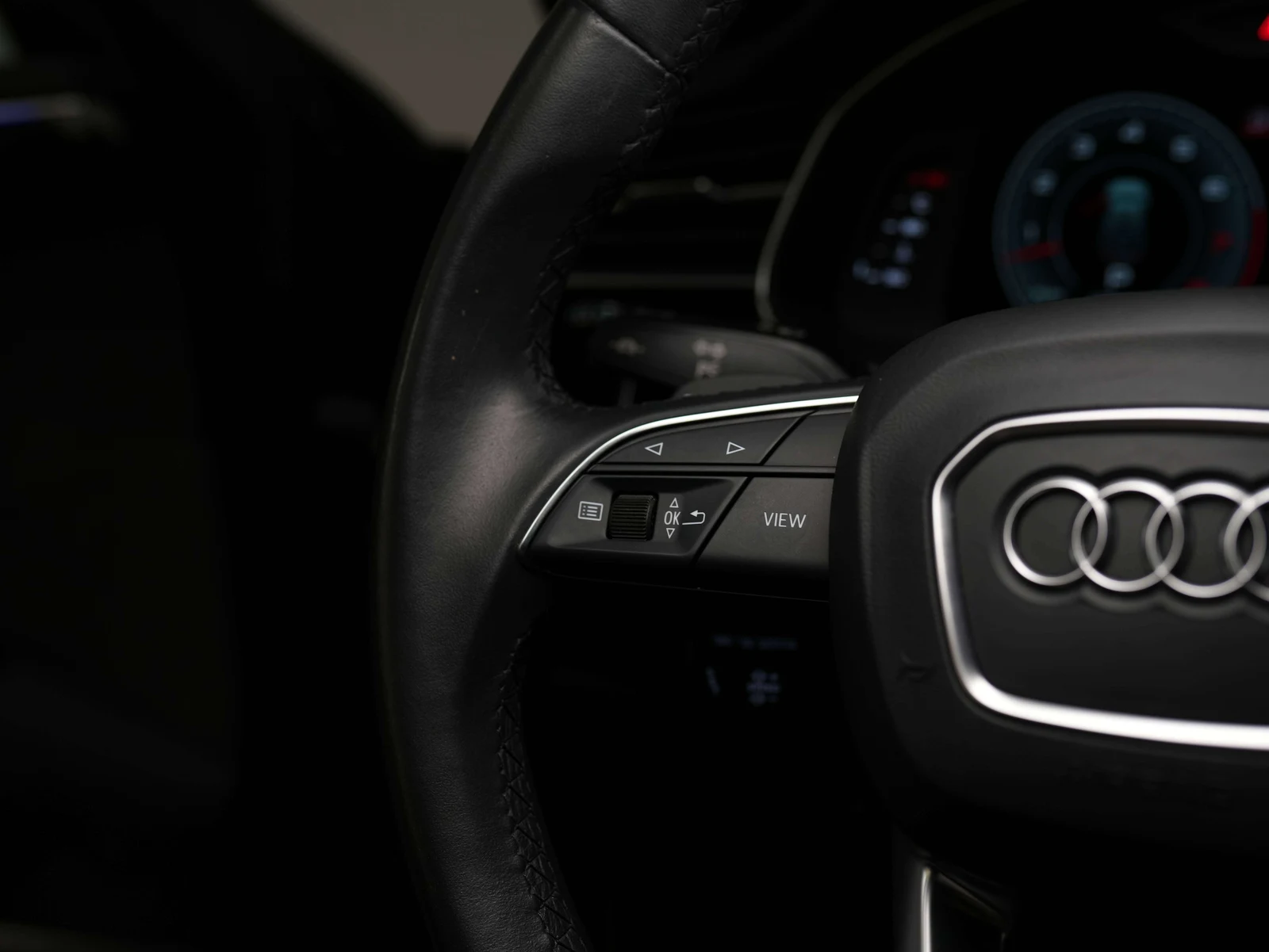 2021 Audi Q8 (4M), 10/30