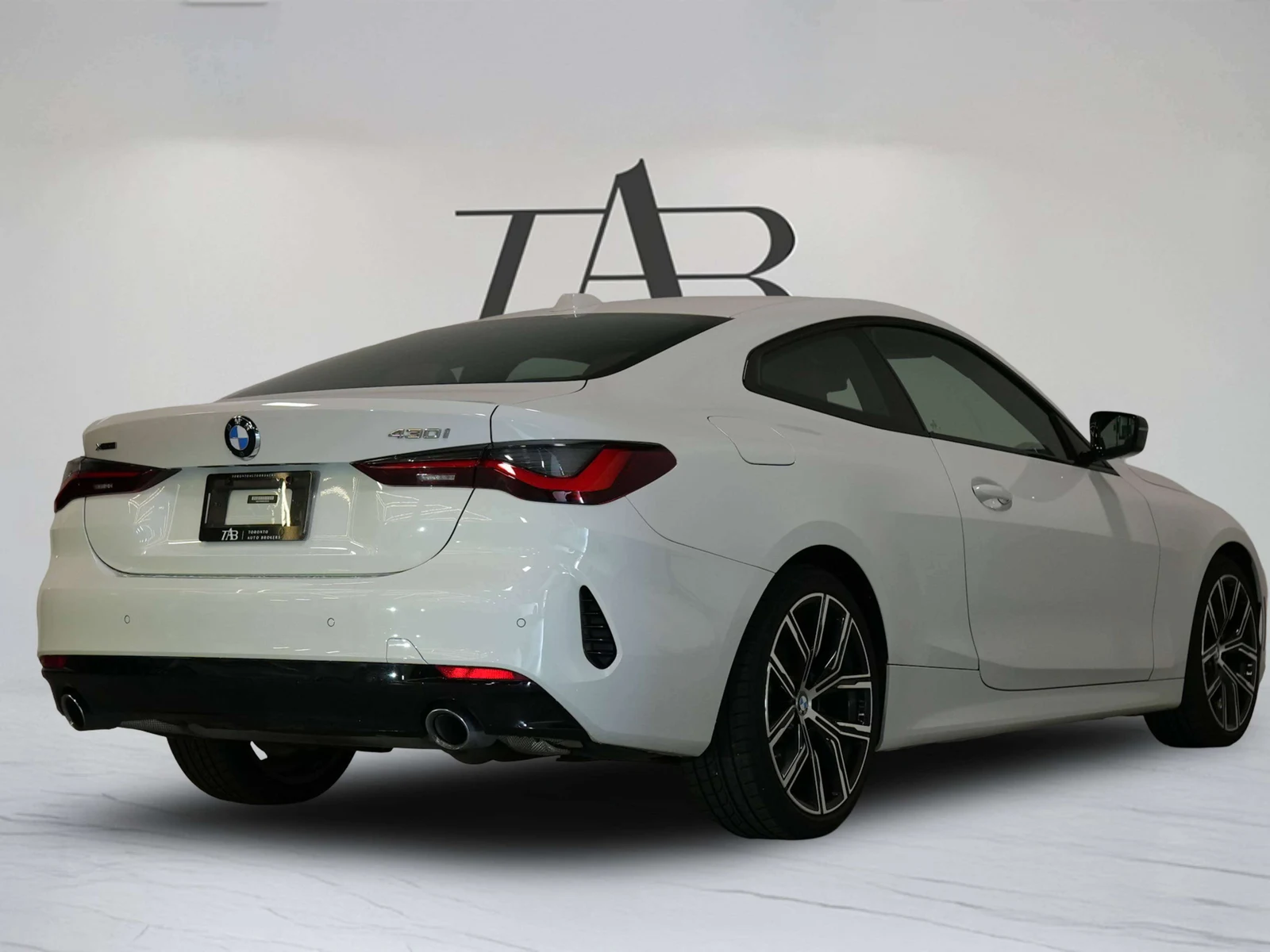 2024 BMW 430i xDrive Coupé (G22), 4/30