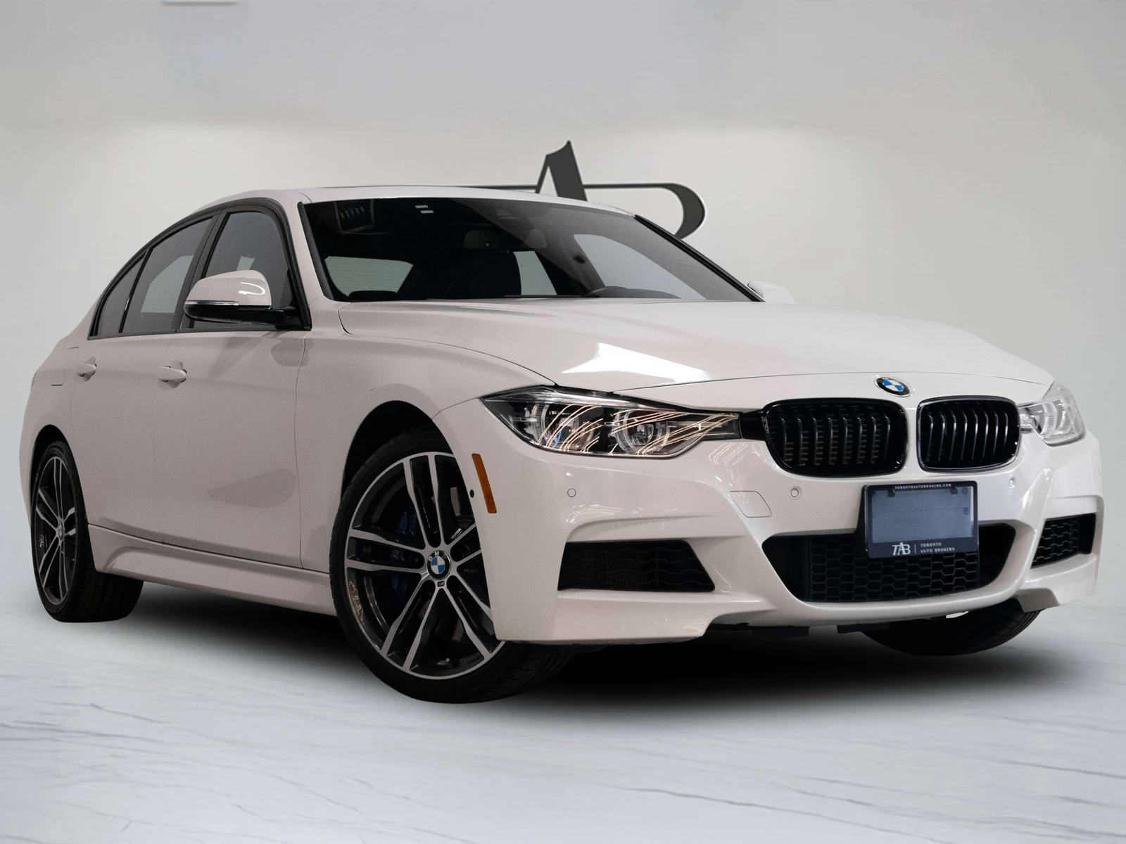 2018 BMW 3 Series (F30), 2/30