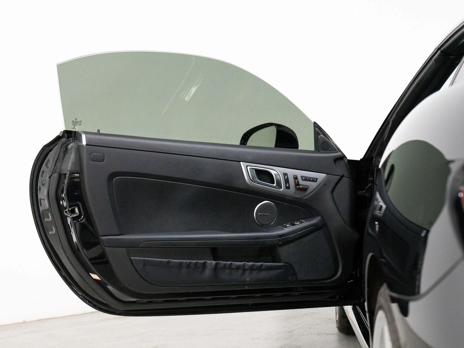 2015 Mercedes-Benz SLK 350 (R172), 8/28