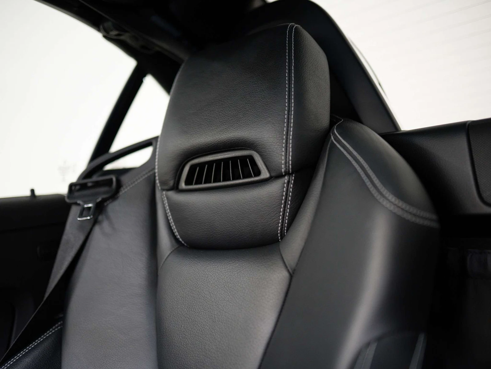 2015 Mercedes-Benz SLK 350 (R172), 11/28