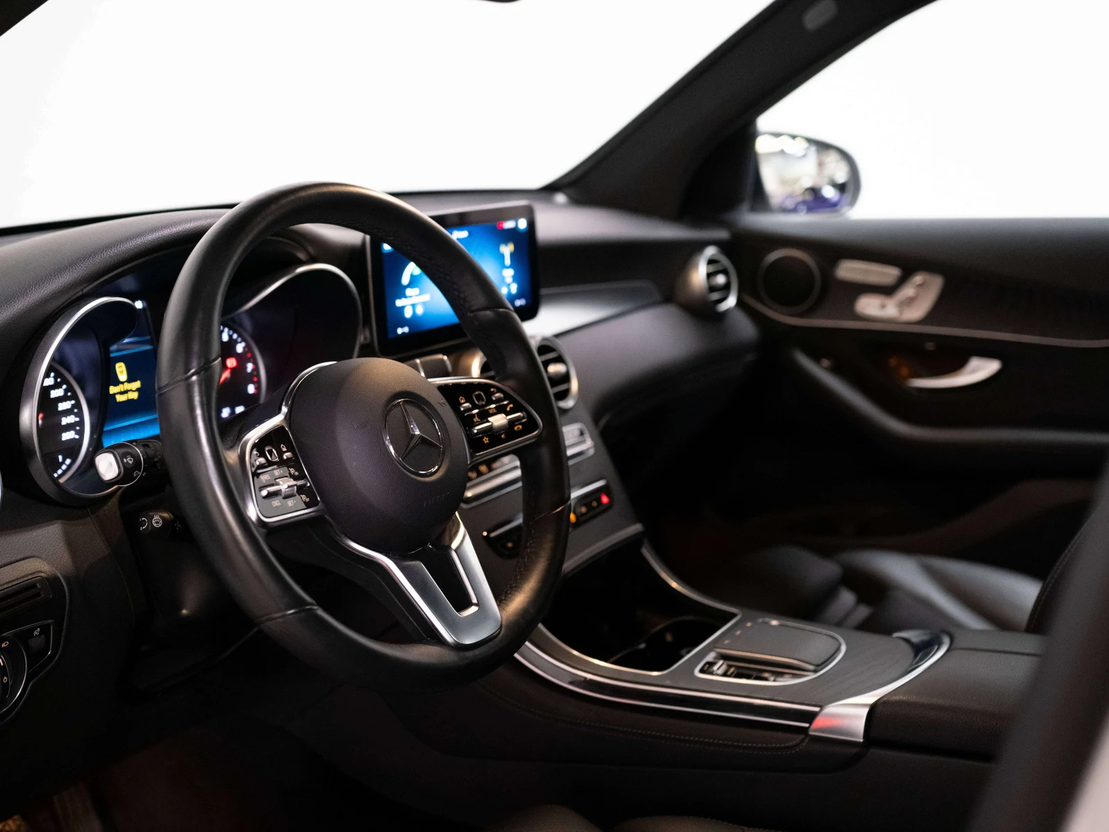 2020 Mercedes-Benz GLC 300, 9/28
