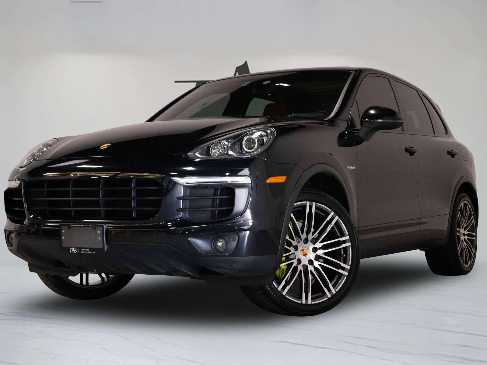 2016 Porsche Cayenne S E-Hybrid (2nd Generation), 3/30