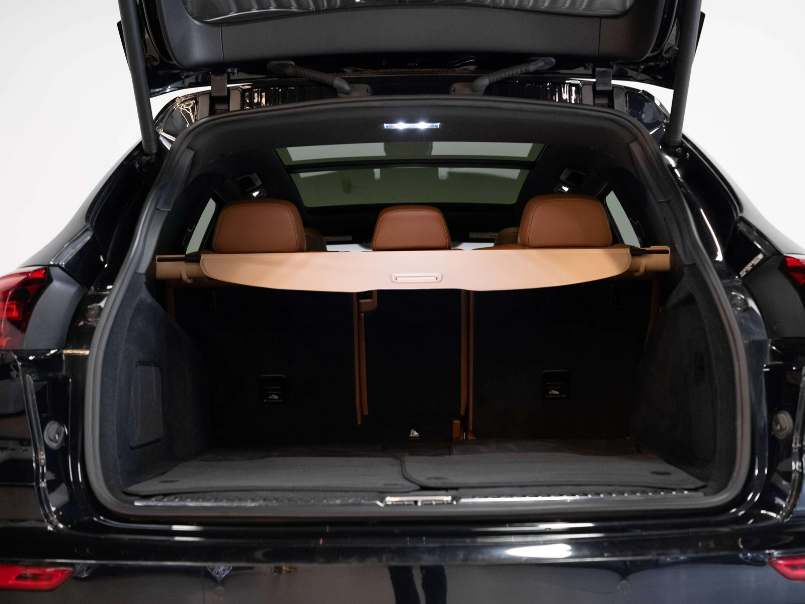 2016 Porsche Cayenne S E-Hybrid (2nd Generation), 13/30