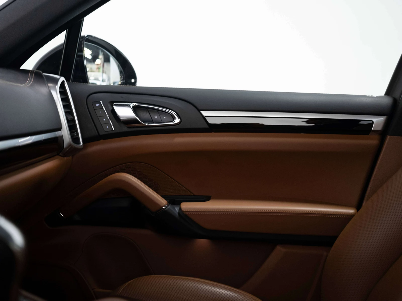 2016 Porsche Cayenne S E-Hybrid (2nd Generation), 26/30