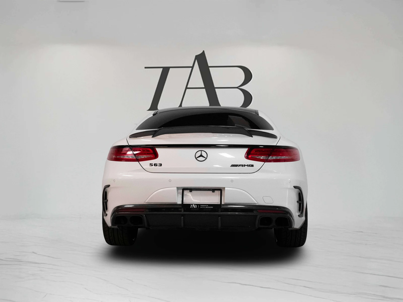 2016 Mercedes-AMG S 63 Coupé, 7/30