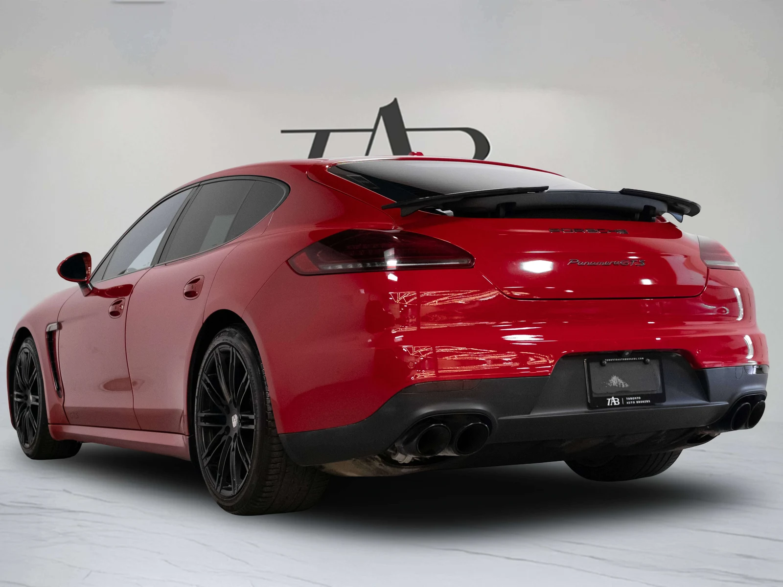 2015 Porsche Panamera GTS, 5/30