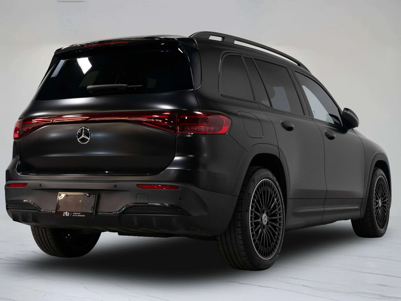 2025 Mercedes-Benz EQB 300, 4/30
