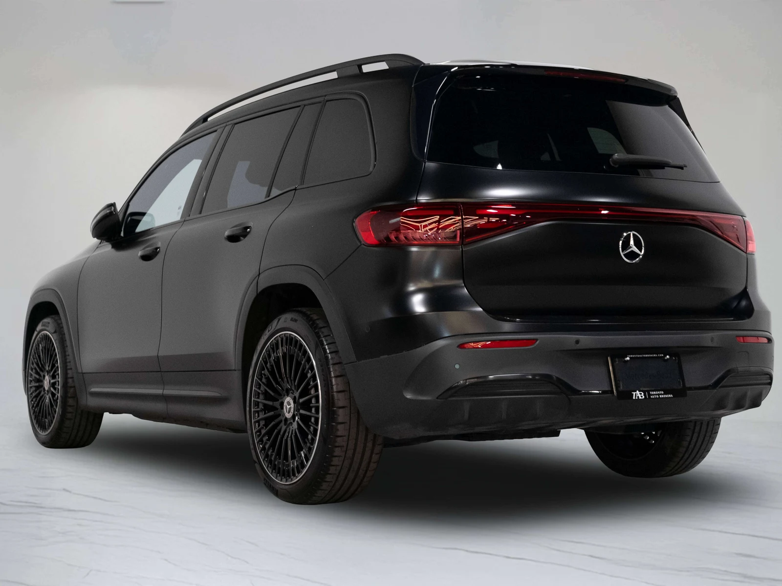 2025 Mercedes-Benz EQB 300, 5/30