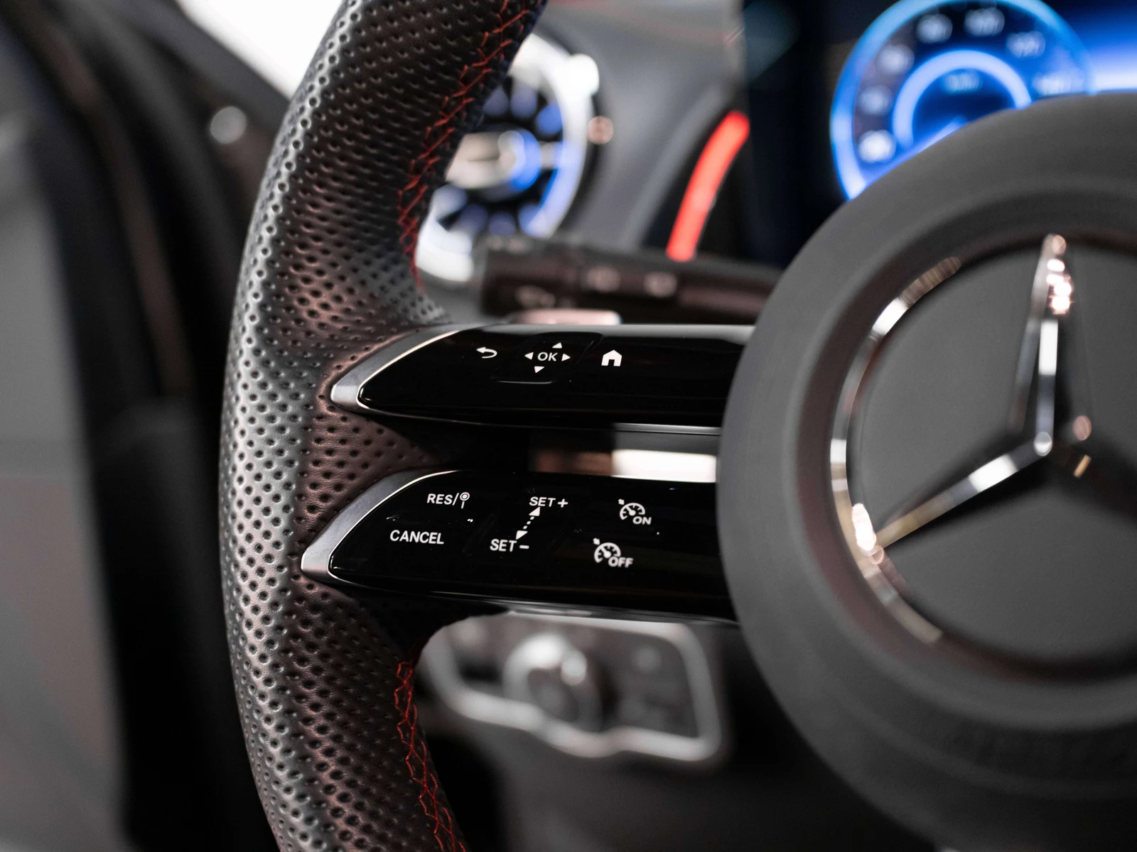 2025 Mercedes-Benz EQB 300, 13/30