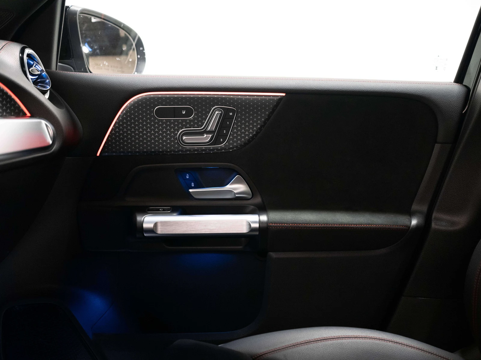 2025 Mercedes-Benz EQB 300, 23/30