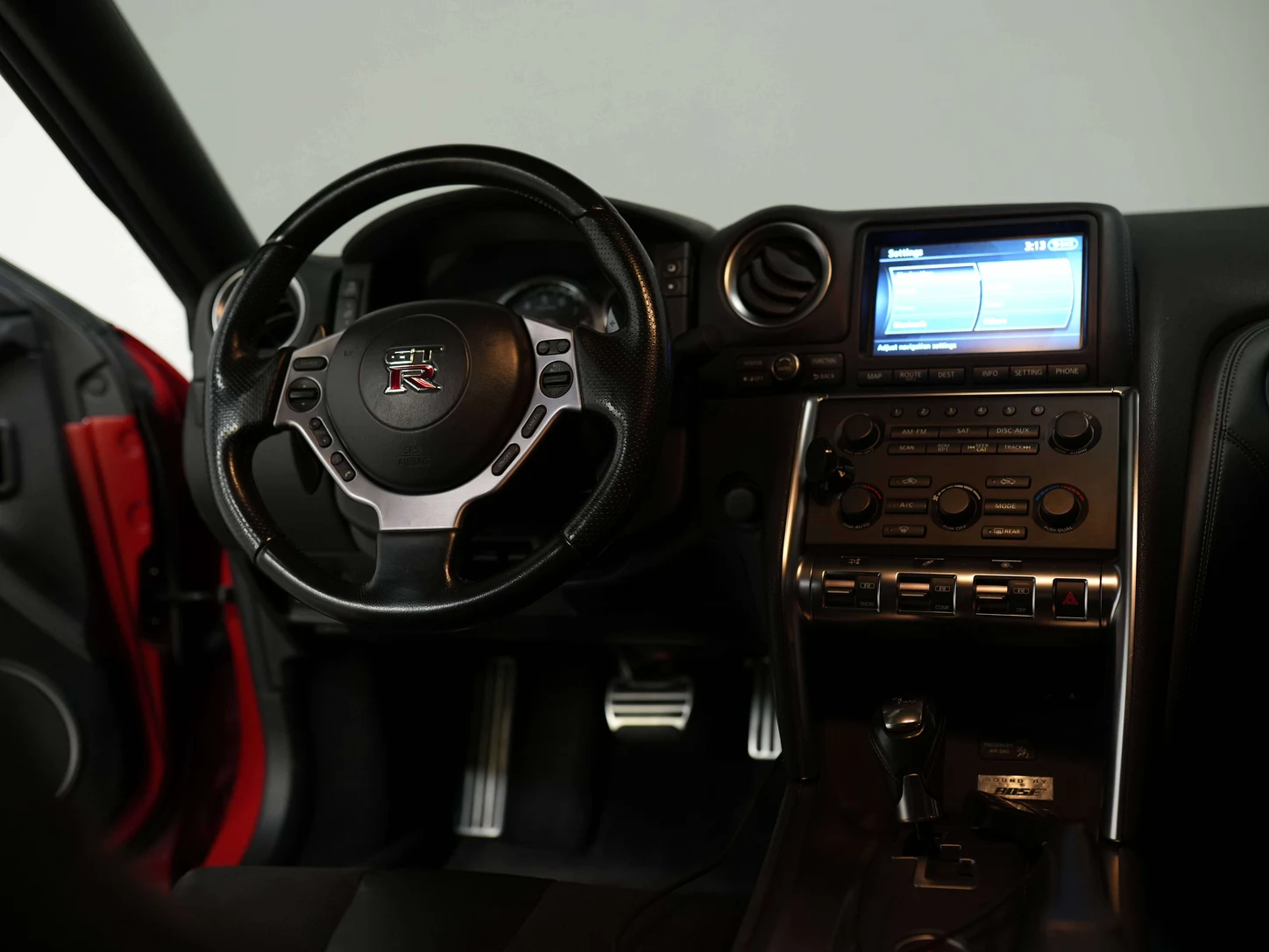 2011 Nissan GT-R Premium (R35), 21/29