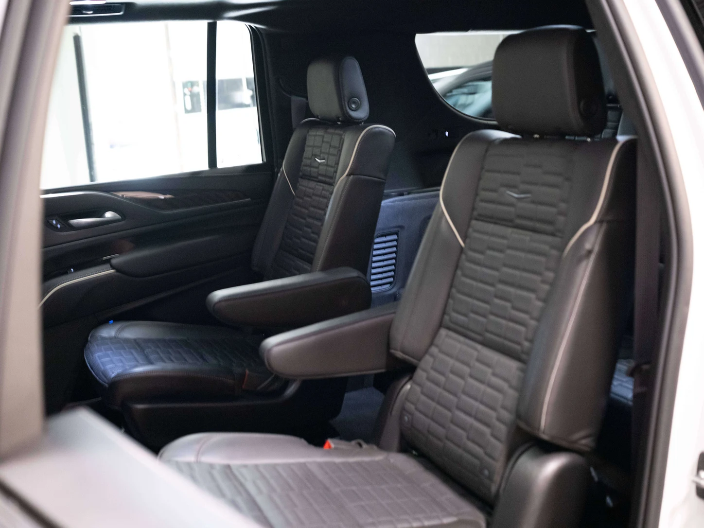 2024 Cadillac Escalade ESV Sport Platinum (5th Generation), 27/30
