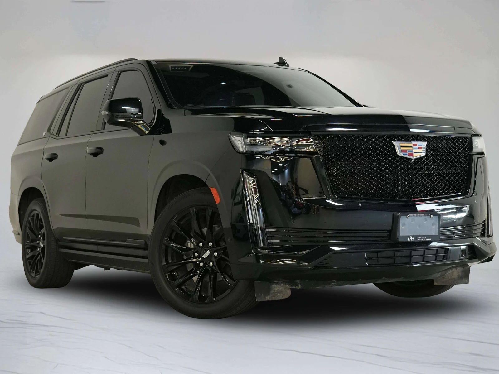 2023 Cadillac Escalade Sport Platinum (5th Generation), 2/30