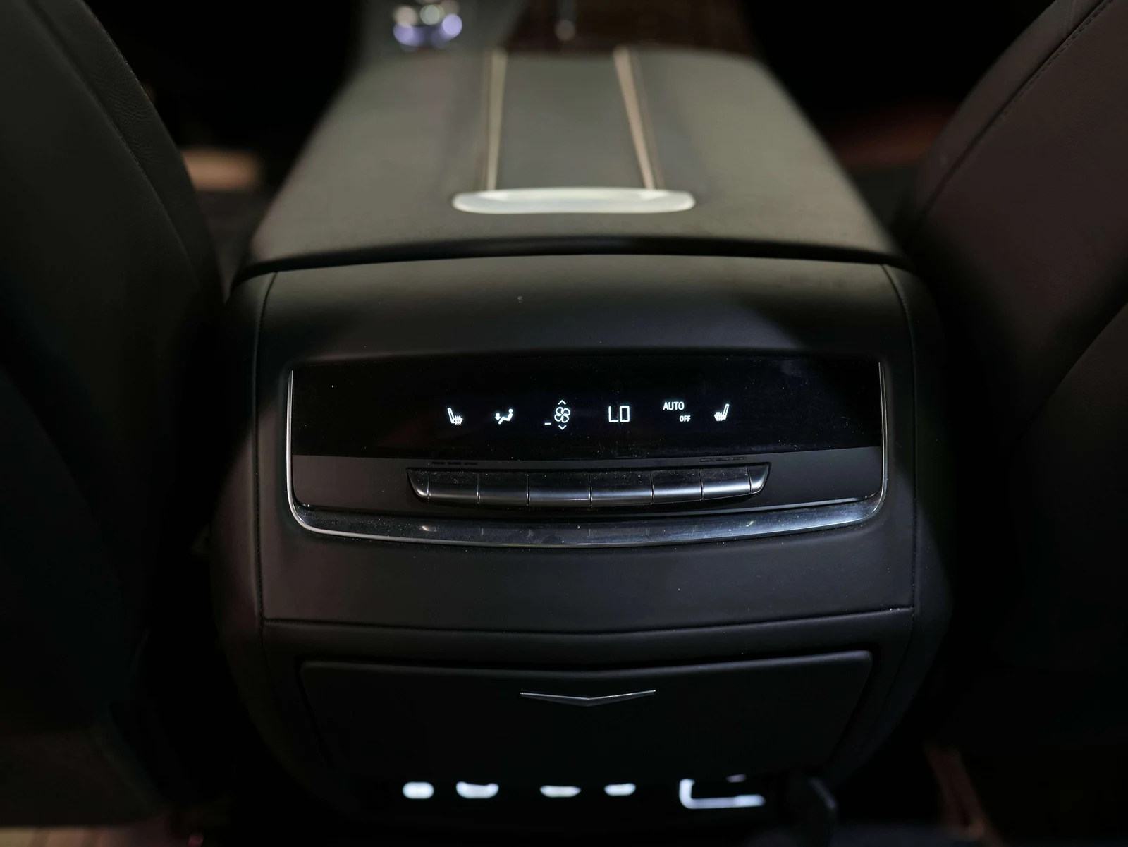 2023 Cadillac Escalade Sport Platinum (5th Generation), 27/30