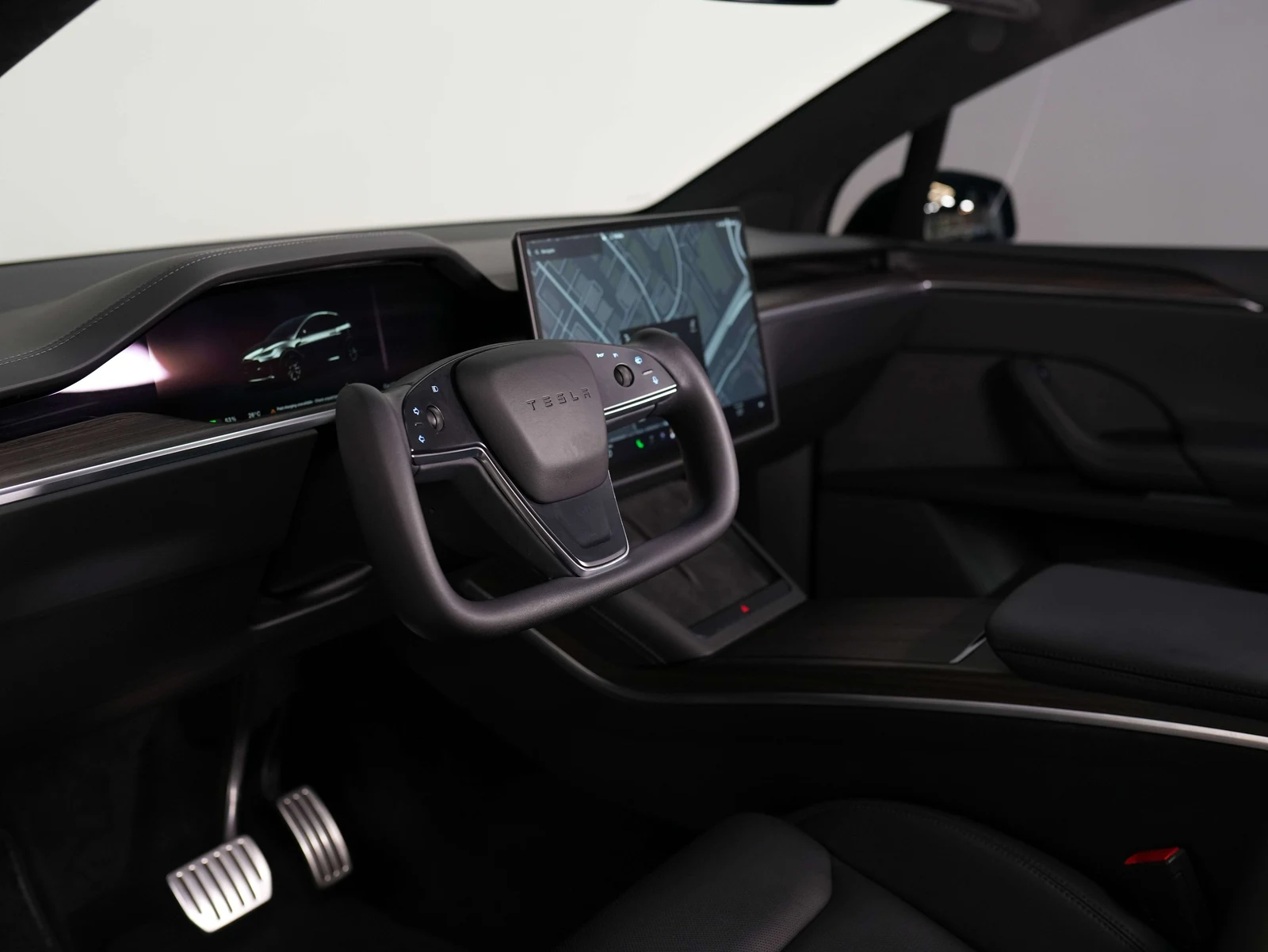 2023 Tesla Model X, 8/27