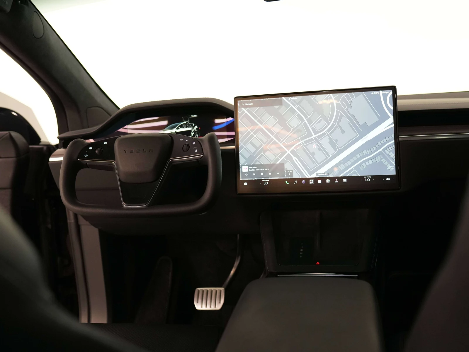 2023 Tesla Model X, 23/27