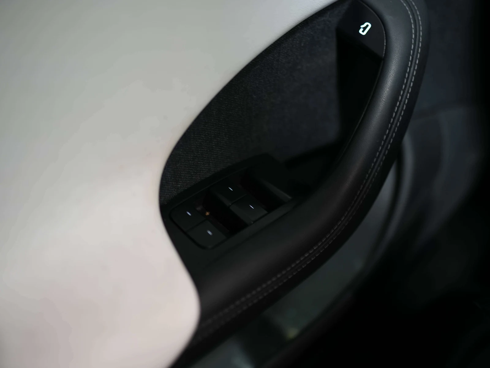 2021 Tesla Model S Plaid, 17/21
