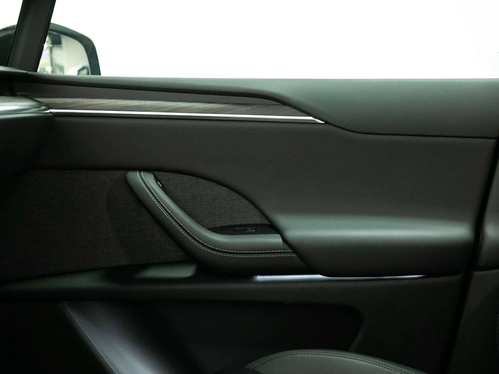 2023 Tesla Model X, 17/25