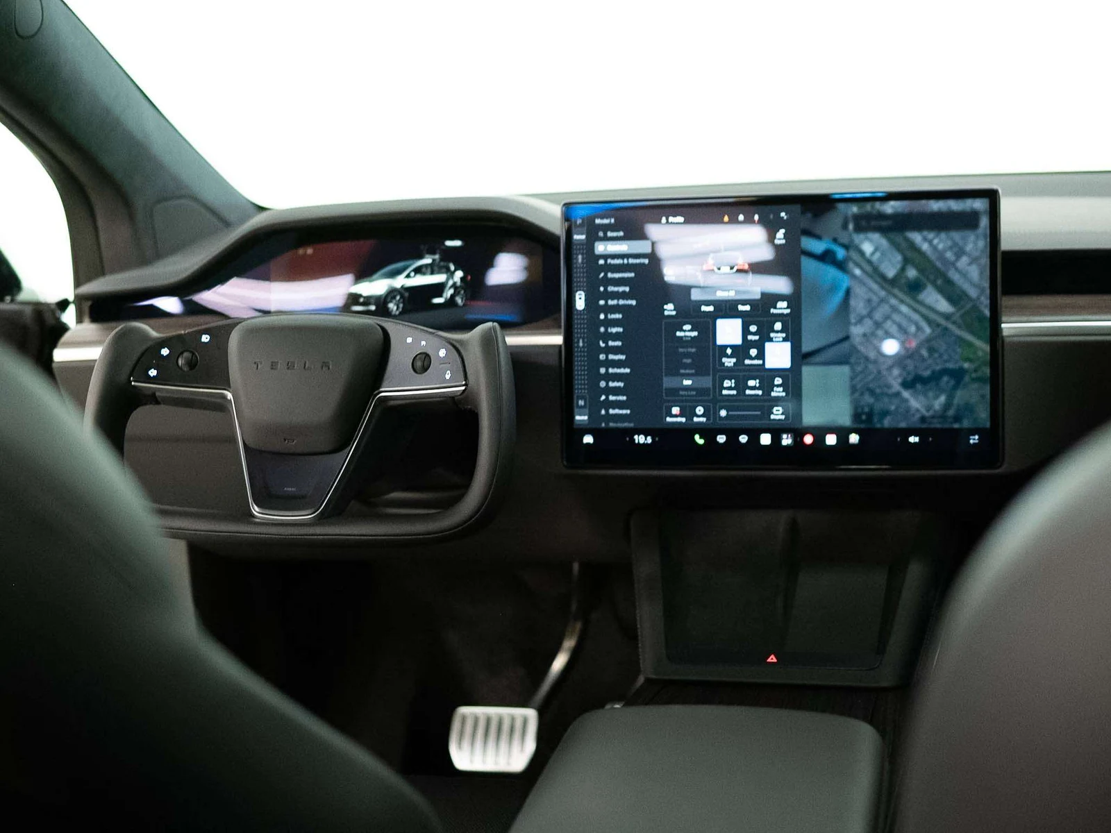 2023 Tesla Model X, 19/25