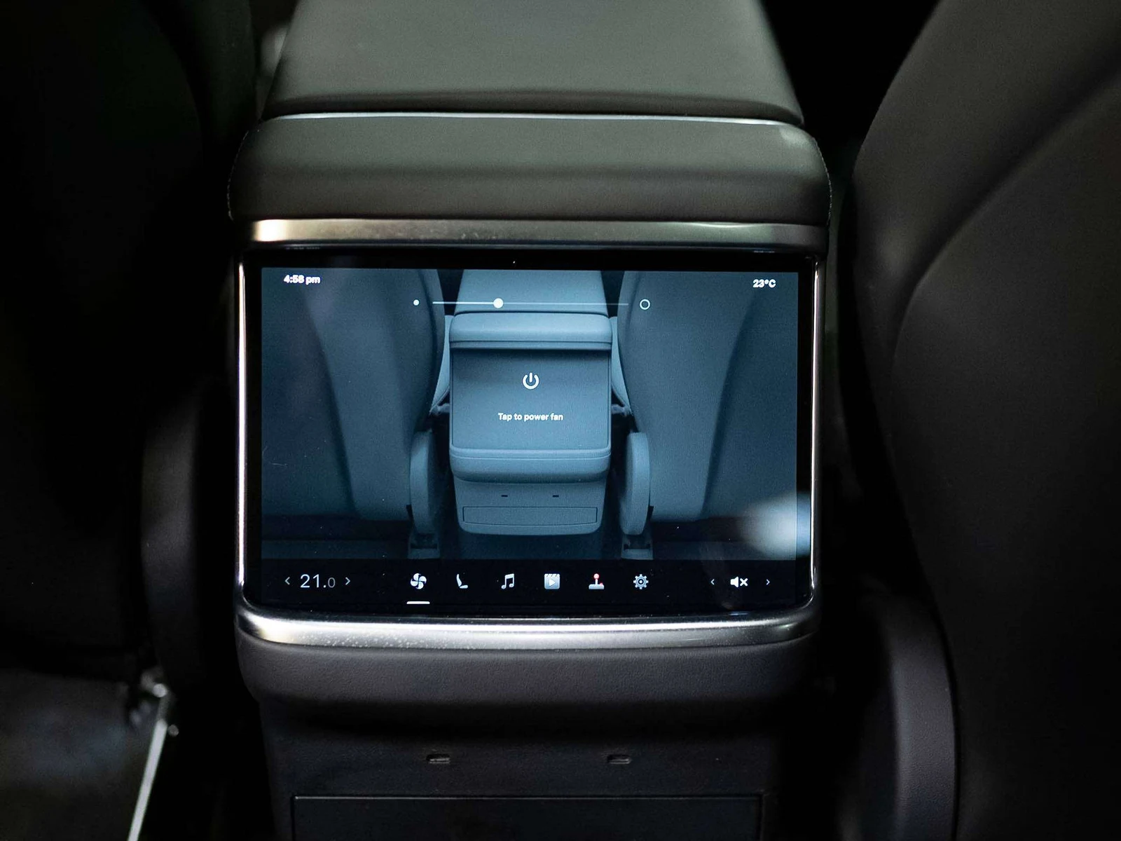 2023 Tesla Model X, 21/25