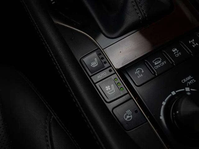 2017 Lexus LX 570, 23/30