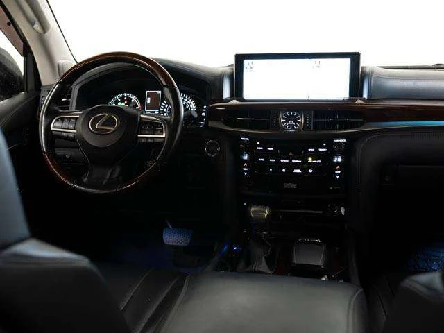 2017 Lexus LX 570, 29/30