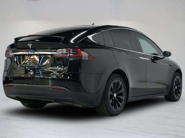 2021 Tesla Model X, 4/26