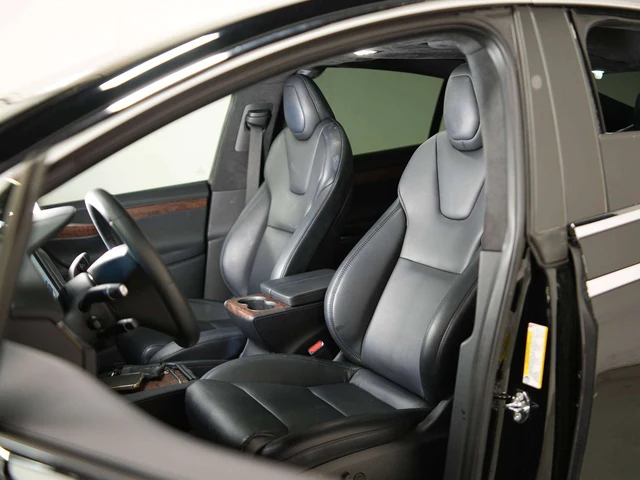 2021 Tesla Model X, 19/26