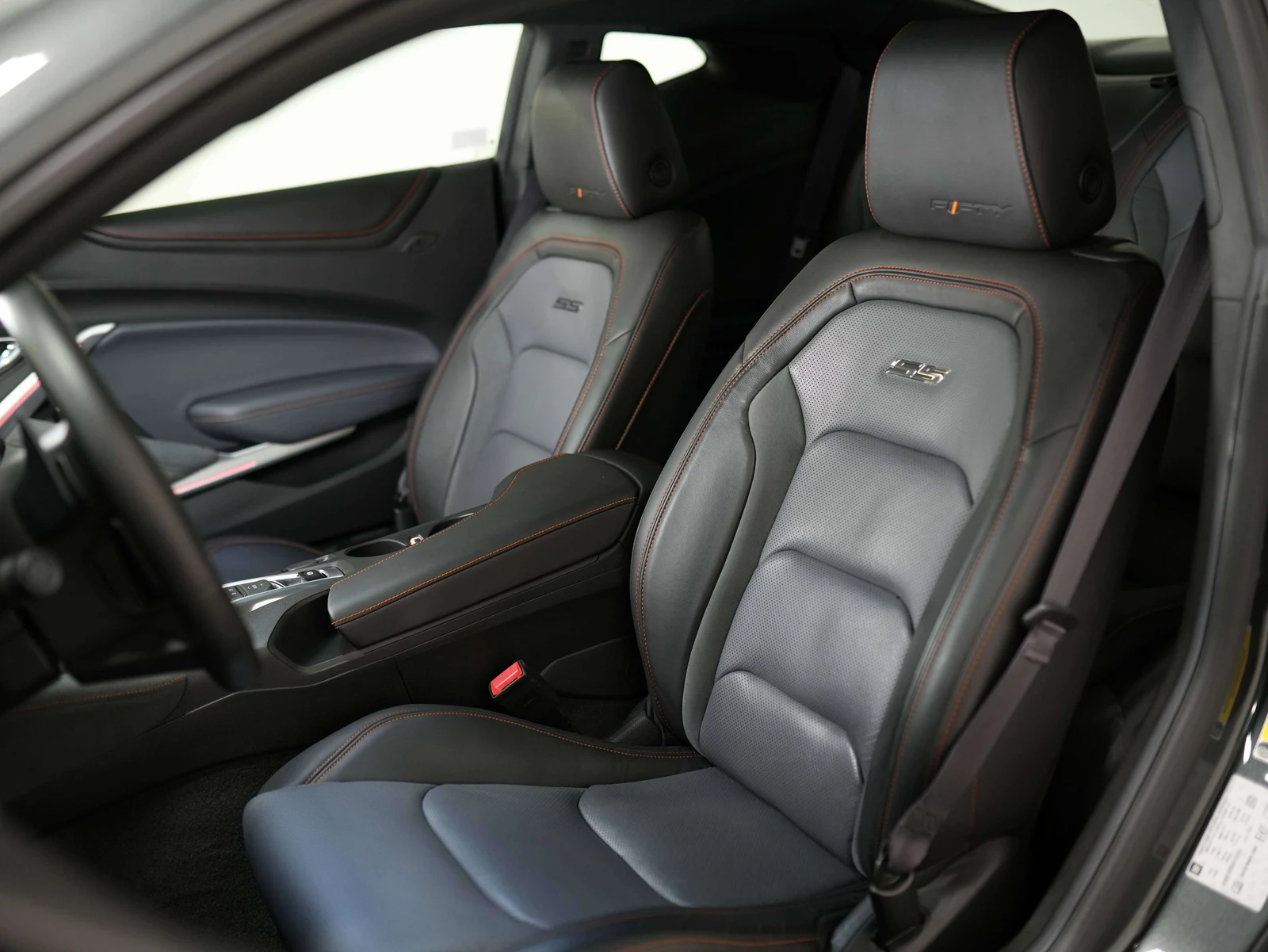 2017 Chevrolet Camaro SS (6th Generation), 28/30