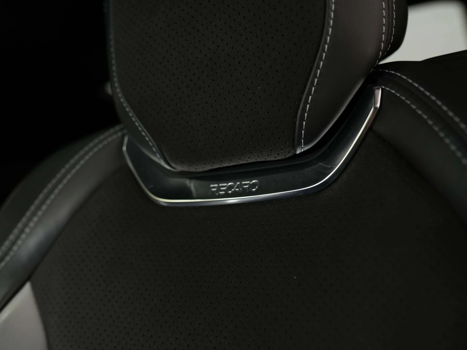2023 Chevrolet Camaro LT1 (6th Generation), 22/28