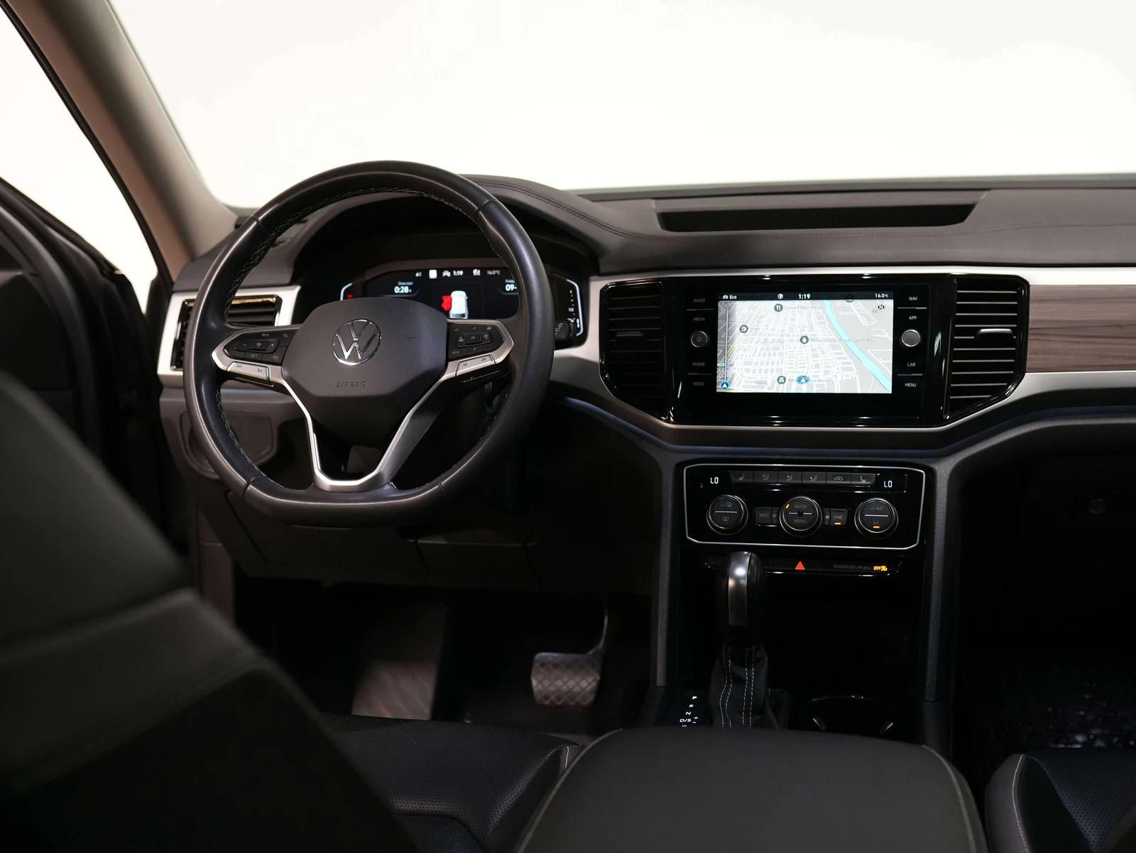 2023 Volkswagen Atlas Highline, 29/30