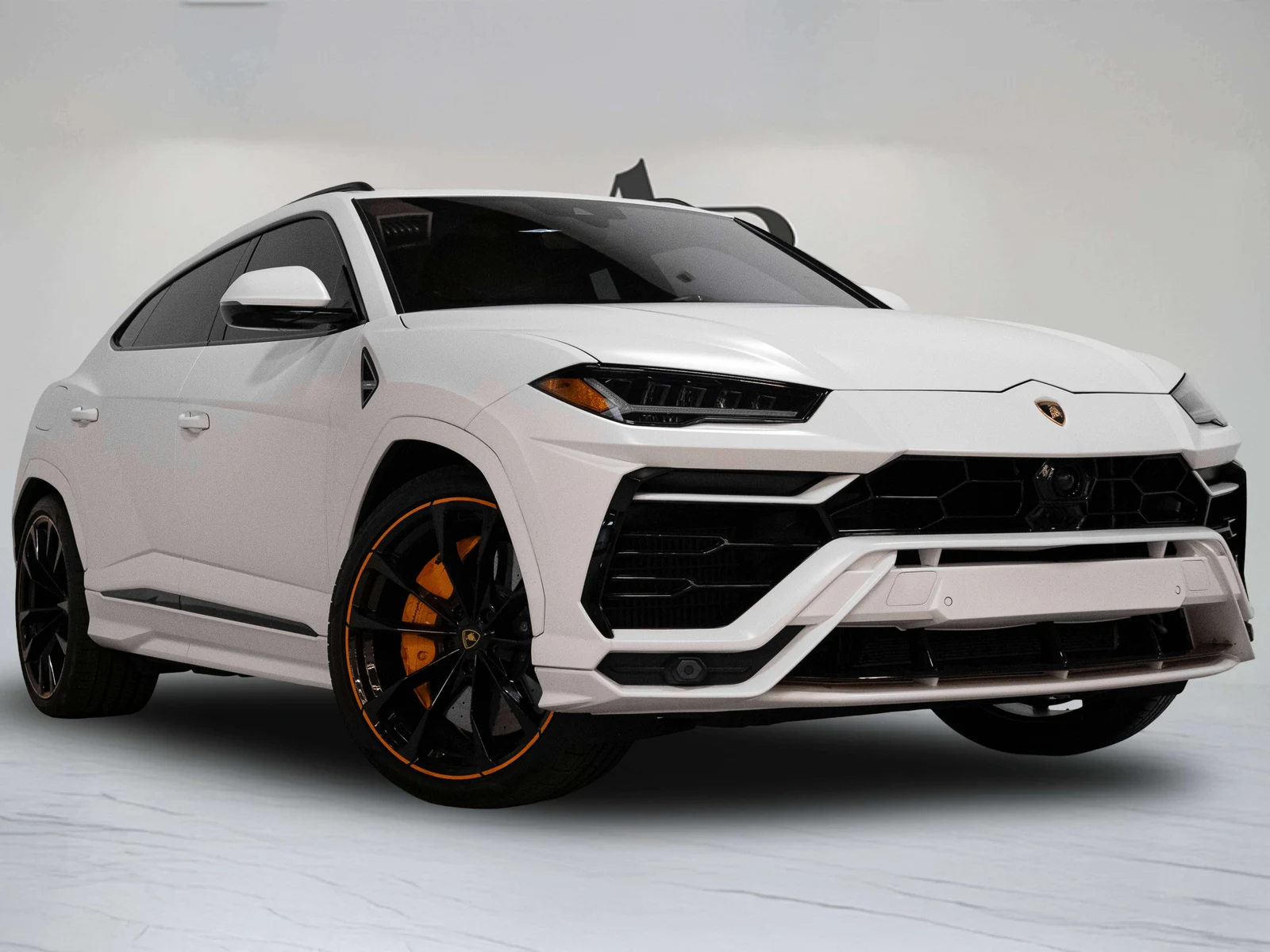 2022 Lamborghini Urus, 2/30