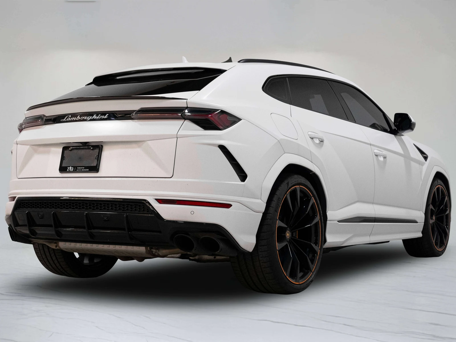 2022 Lamborghini Urus, 4/30