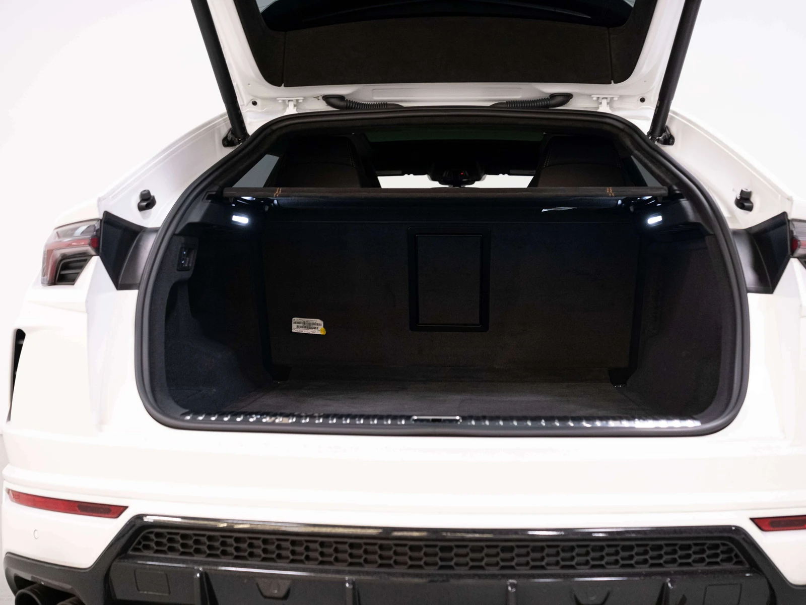 2022 Lamborghini Urus, 8/30
