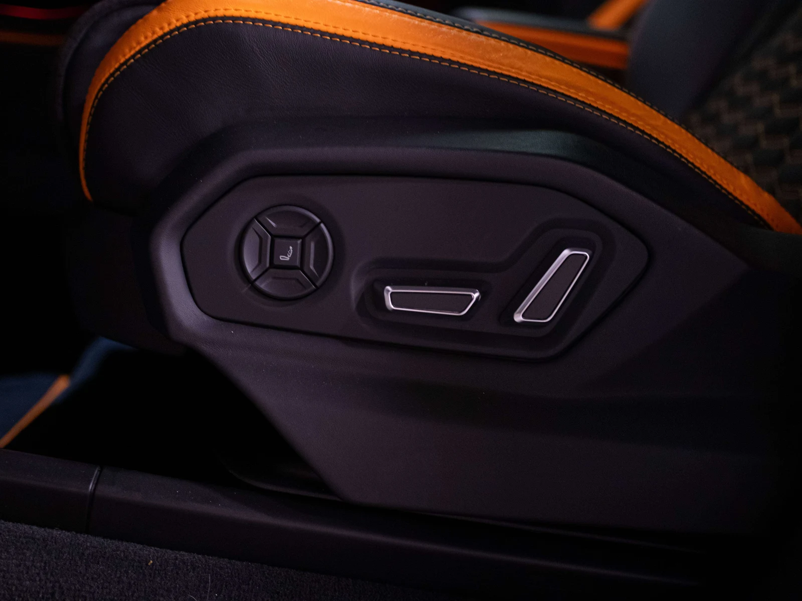 2022 Lamborghini Urus, 12/30