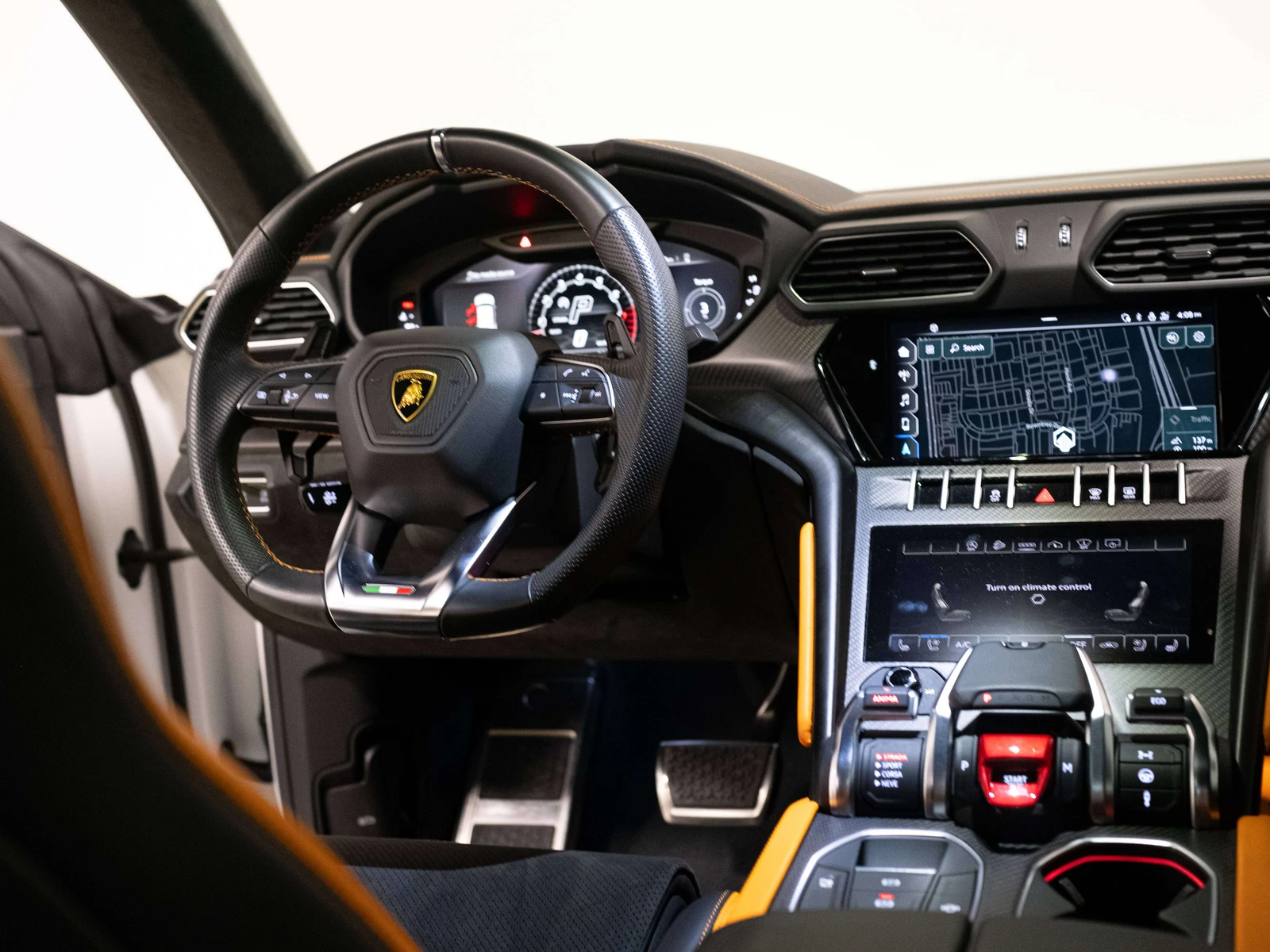 2022 Lamborghini Urus, 27/30