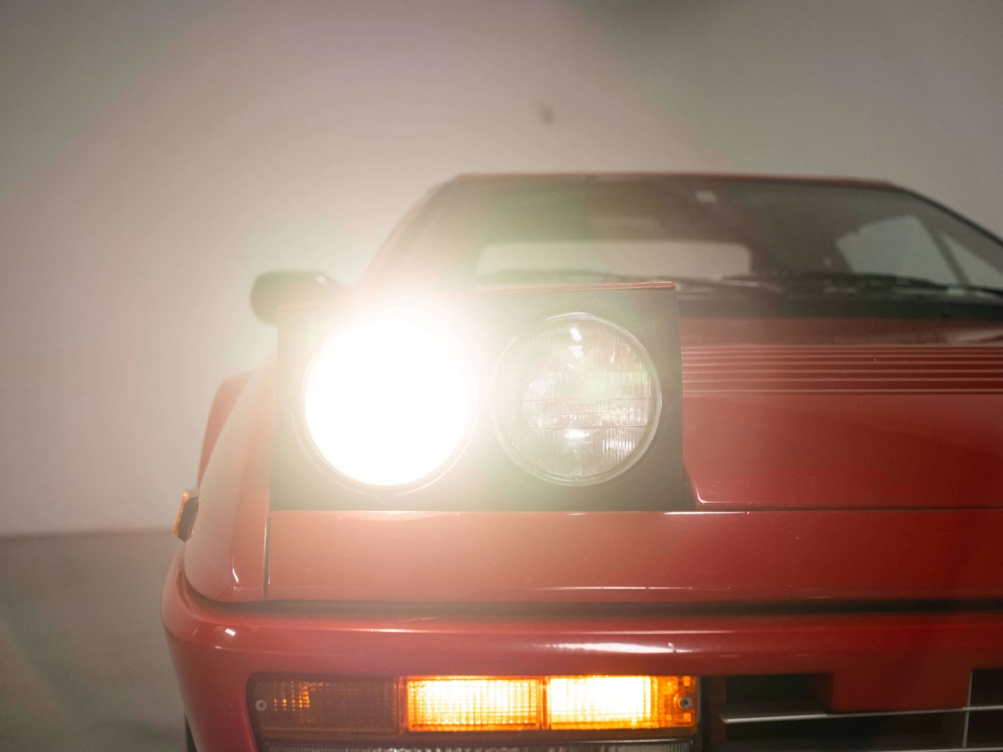 1988 Ferrari Mondial 3.2 Cabriolet, 29/30