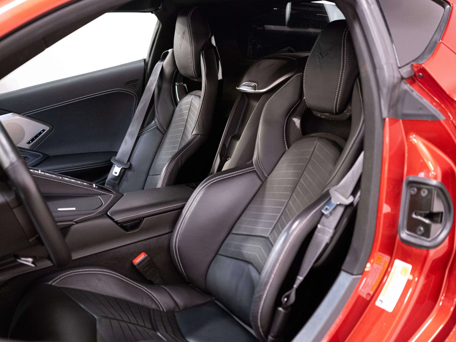 2021 Chevrolet Corvette Stingray 2LT (C8), 18/25
