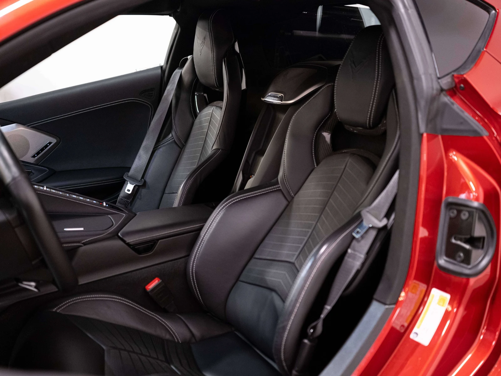 2021 Chevrolet Corvette Stingray 2LT (C8), 19/25