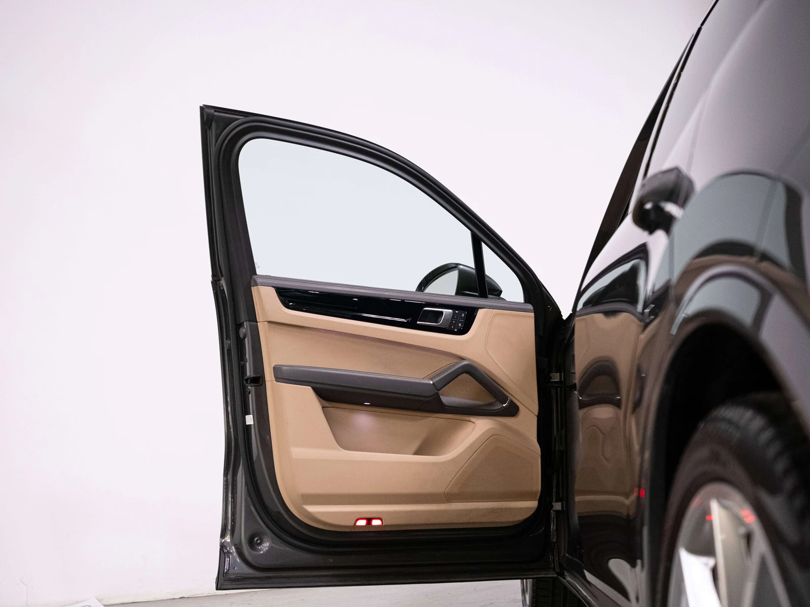 2023 Porsche Cayenne (3rd Generation), 8/29