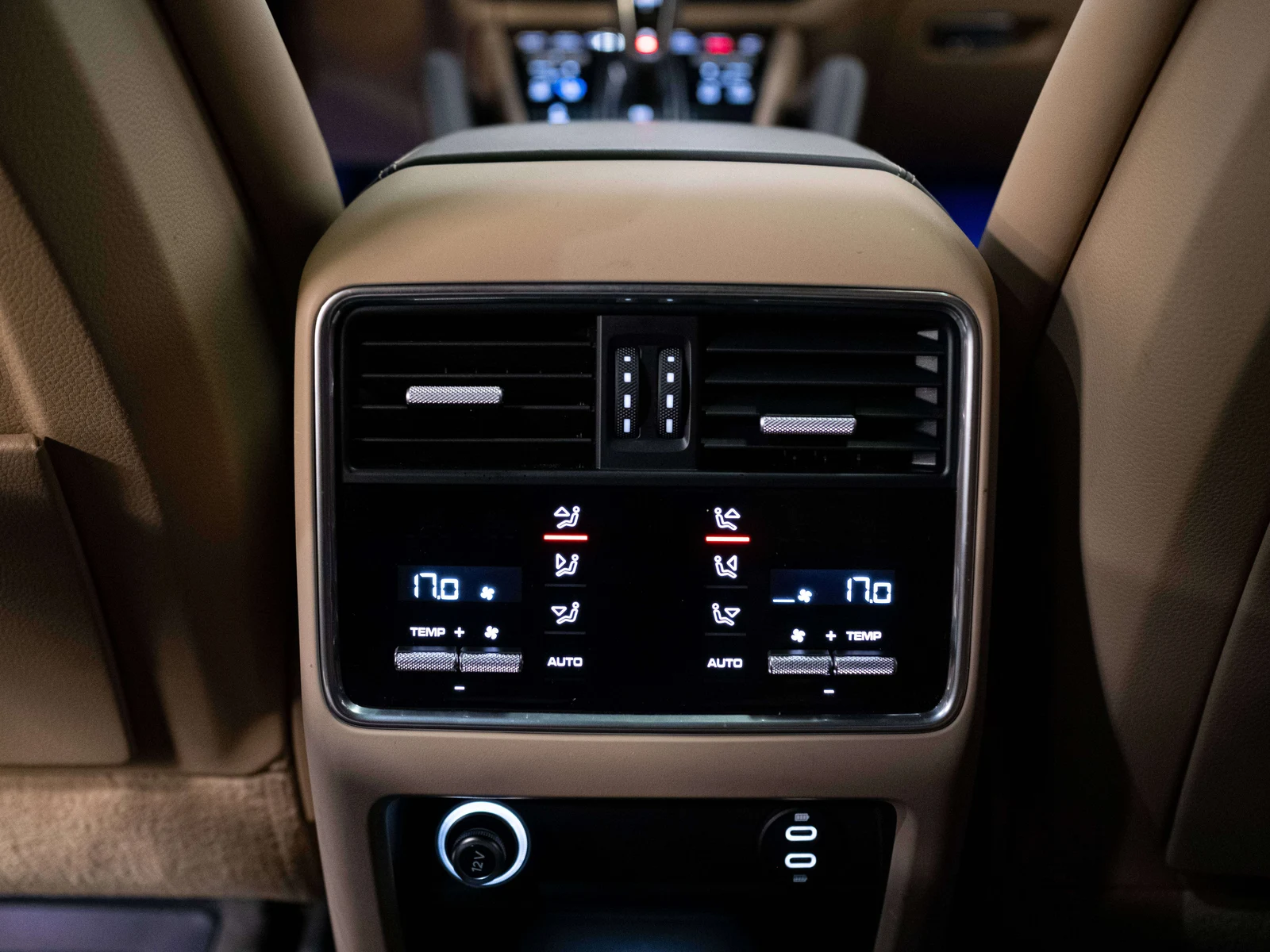 2023 Porsche Cayenne (3rd Generation), 28/29