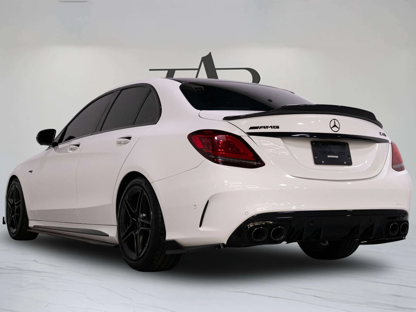 2020 Mercedes-AMG C 43 Sedan, 5/30